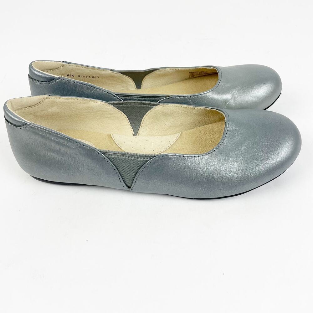 Softwalk Womens Norwich Ballet Flats 6.5 Narrow Silver Leather Round Toe NWOB
